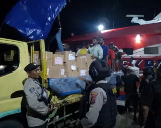 129 Koli Logistik Pemilu 2024 Tiba di Yapen, KPU Segera Lakukan Sortir dan Pelipatan Surat Suara