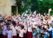 PLN Berhasil Sambungkan Listrik dari Pulau Sumbawa ke Bajo Pulau di NTB, Warga Kini Nikmati Listrik 24 Jam