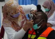 Baksos HUT ke-57 PT Freeport: Layanan Kesehatan Mata Gratis untuk Masyarakat Sekitar Area Operasi