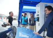 PLN Siapkan SPKLU di Banyak Lokasi, Pemudik: Pakai Mobil Listrik Jadi  Nyaman!