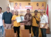 Musa Youwe Kandidat Walikota Pertama Yang Kembalikan Formulir ke Partai Hanura
