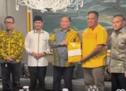 Resmi, Paulus Waterpauw Terima B1-KWK Partai Golkar