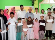 Paulus Waterpauw Salurkan Santunan kepada Anak Yatim di Masjid Al Ashri Jayapura