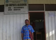 Tak Ada Perhatian Pemda, Nasib Guru Honor SD Inpres Algonik Pyramid Memprihatinkan