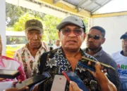 Ondofolo William Yoku: “Yang Akan Kami Antar ke KPU Adalah Gubernur dan Wakil Gubernur Papua”