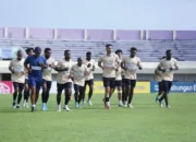 Diperkuat Boaz salossa, Persipura Bertekad Raih Kemenangan Perdana di Kandang Gresik United