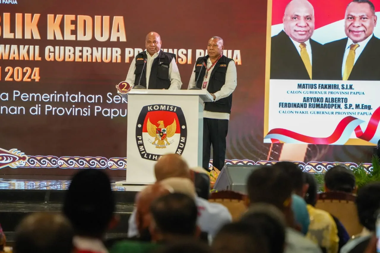 Debat Kedua Pilgub Papua, Mari-Yo Siap Tingkatkan Layanan Publik Seperti Layanan Mobile di Kepolisian