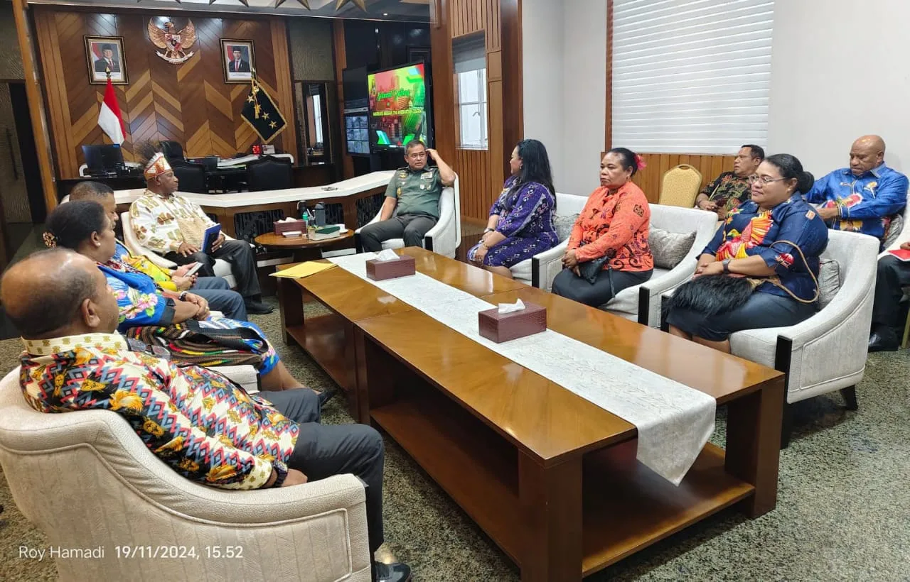 Pansus Afirmasi MRP Temui KASAD Maruli Simanjuntak di Jakarta