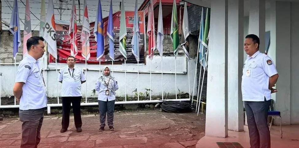 Apel Pagi Sekertaris KPU Papua Pegunungan Ingatkan Pegawai Pentingnya Evaluasi Kinerja