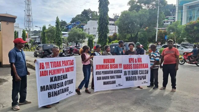Keluarga Rewang Minta Polisi Proses dan Tahan Cawagub Papua Kasus KDRT Terhadap Istrinya