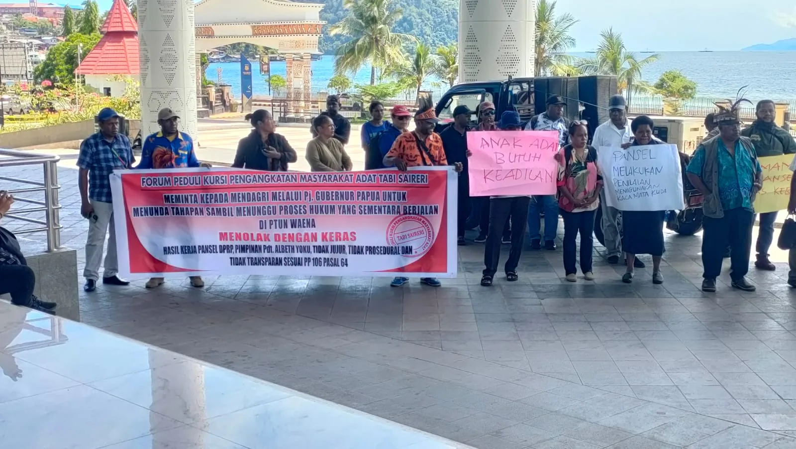 FPKPMA Tabi-Saireri Sebut Pimpinan Pansel DPRP Tidak Jujur Dalam Proses Pengangkatan