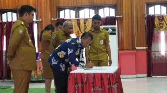 Pemprov Papua Tengah Tandatangani MoU Bersama Bank Papua Guna Pengelolaan RKUD dan Payroll Gaji ASN