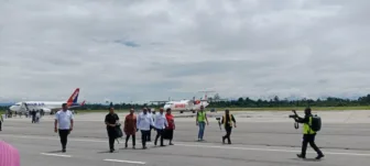 Penjemputan Gubernur dan Wakil Gubernur Provinsi Papua Tengah Penuh kesederhanaan dan Khidmat