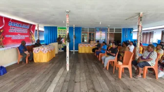 Perkuat Wawasan Kebangsaan di Kampung, Kepala Suku Sibi Gelar Sosialisasi dan Bagikan Bantuan Presiden