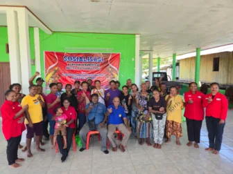 Ondoafi dan BMP Sosialisasikan Wawasan Kebangsaan dan Salurkan Bantuan Presiden di Kampung Skouw Mabo