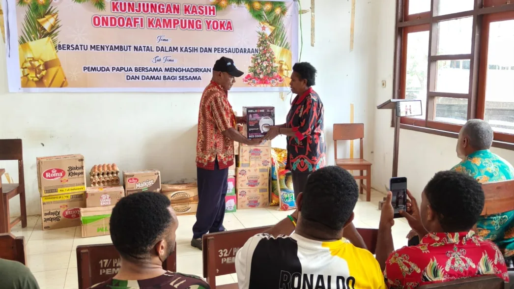 Ondofolo Yoka Salurkan Bansos Natal Pemerintah Untuk Panti Asuhan Putra Balim Yalimo di Jayapura