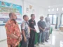 Dewan Adat Papua Serahkan SK Plt KAPP Teluk Wondama: Jaga Kebersamaan Serta Berkontribusi Bagi Rumah Besar Sebagai Anak Kandung Dari Dewan Adat Papua
