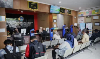 Pertama Kali Urus Tanah Sendiri, Suparmi (61) Terkagum: Roya Selesai Hanya 5 Menit