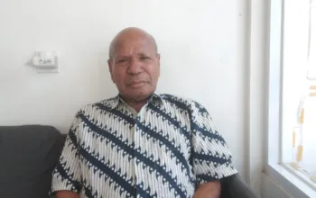 Ayah Korban Sebut Penganiayaan Kadis DP2KP Jayapura Direkayasa, Desak Bupati Bubarkan Kubu-kubuan