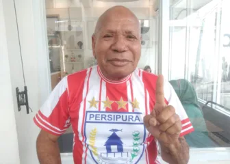 Tokoh Adat Ramses Wally Minta Panpel Persipura Awasi Flare, Calo Tiket, dan Tolak Konvoi Atribut Brasil-Argentina