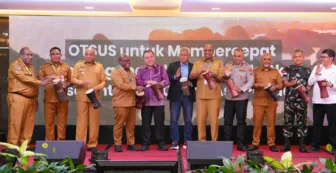 Gubernur Fakhiri Ajak Kepala Daerah Se-Papua Bersinergi, Otsus Tak Bisa Berjalan Sendiri