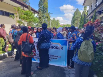 Ratusan Guru PAUD Demo di DPRK Jayapura Tuntut Pembayaran Insentif 1,5 Tahun 2025 Tertunggak