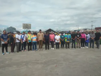 Peringati Hari Lingkungan Hidup Sedunia Tahun 2026 Pemkab Jayapura Tanam Pohon dan Gerebek Sampah di Lapangan Basket Pasar Lama Sentani