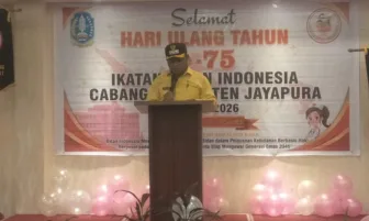 Pemkab Jayapura Prioritaskan Kesehatan dan Pendidikan, Wabup HRY Apresiasi Peran Bidan di HUT ke-75 IBI