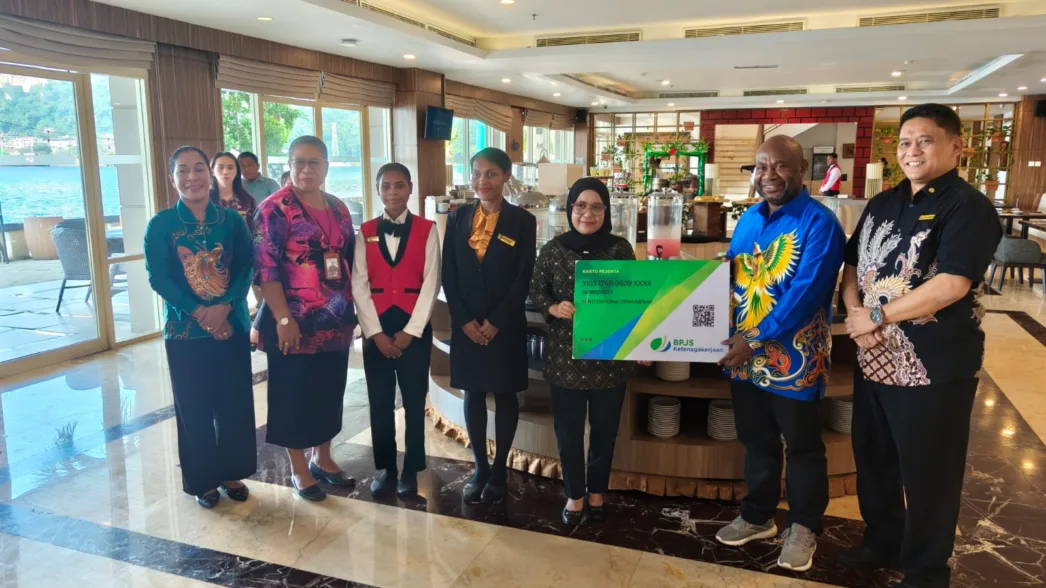 Dinas Pendidikan Papua Berikan BPJS Ketenagakerjaan Bagi Siswa SNK Pariwisata Magang di Swiss-Belhotel Jayapura