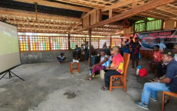Kepala Suku Sembra Gelar Nobar Piala Dunia dan Baksos di Tanjung Ciberi, Ajak Warga Saling Menghormati