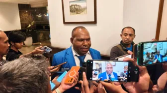 Bupati Intan Jaya Aner Maisini: Pelantikan Pengurus PAN Se-Papua Raya Jadi Modal Awal Hadapi Pemilu 2029