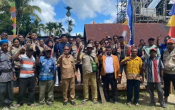 Mahasiswa KKN Tematik Uncen 2026 Tiba di Kampung Ambaidiru, Diantar Langsung Oleh Wakil Bupati Yapen