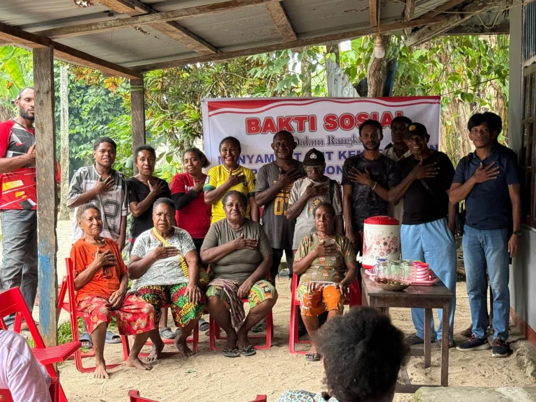 Gelar Bakti Sosial dan Bagikan Sembako, LMA Sarmi Ajak Warga Maknai HUT RI ke-81 Dengan Kegiatan Positif