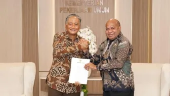 Usulkan 9 Ruas Jalan Strategis ke Menteri PU, Gubernur Papua: Untuk Membuka Akses Ekonomi Masyarakat
