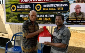 Melalui Bakti Sosial, Herman Yoku Ajak Warga Jaga Persatuan dan Dukung Pembangunan Keerom