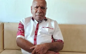 Tokoh Adat Jayapura Sebut Kasus Keracunan MBG “MPP” dan Desak Dana Dialihkan ke Sekolah