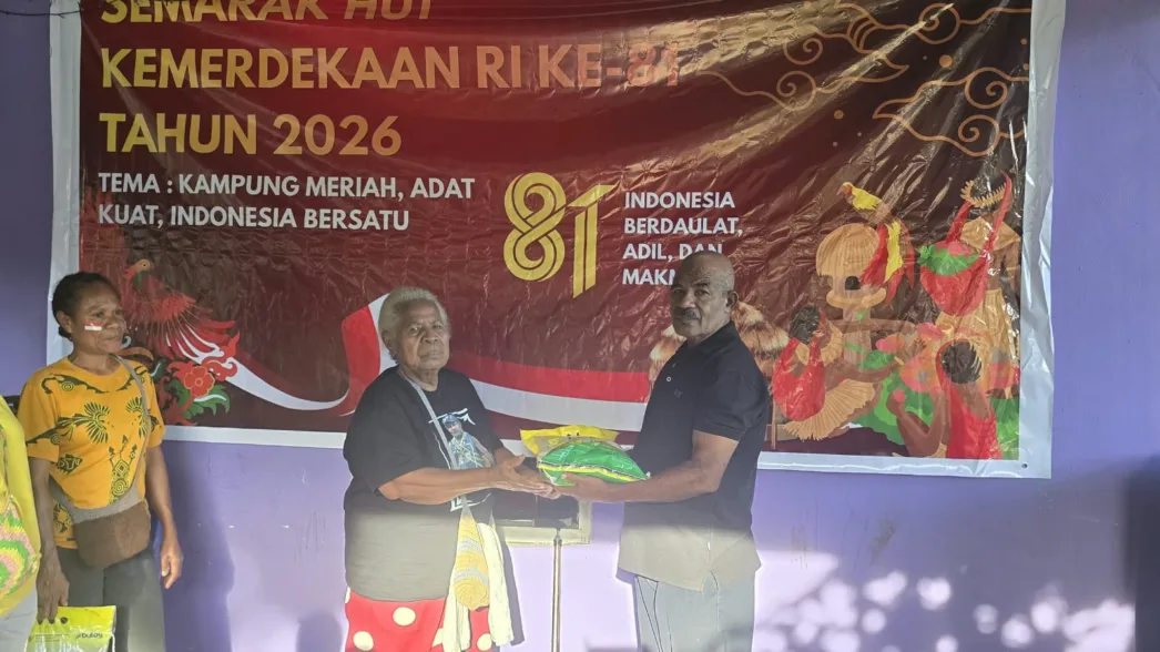 Kepala Suku Waena Gelar Bakti Sosial dan Lomba Meriahkan HUT RI ke-81