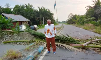 Tokoh Masyarakat: Palang di Jalan Nendali-Yabaso Dampak”Dosa Masa Lalu”, Pemerintah Harus Tegas