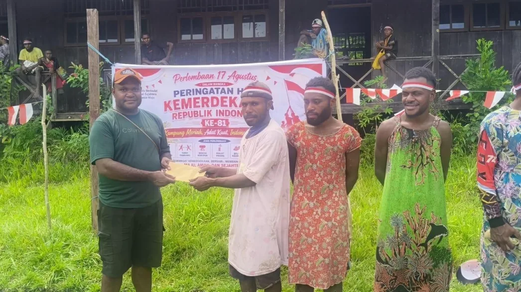 Meriahkan HUT Ke-81 RI, Kepala Suku Armati Gelar Perlombaan dan Tarian Adat di Kampung Aurimi Sarmi