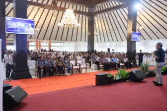 Kuliah Umum Politeknik STPN, Rocky Gerung Bedah 3 Wajah Tanah: Warisan Leluhur, Fungsi Sosial Negara, dan Komoditas Ekonomi