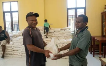 Klarifikasi Kepala Kampung Yobeh Soal Bantuan Beras: Data Belum Diperbarui, Nama Warga Meninggal dan Pindah Masih Muncul