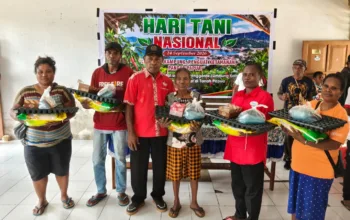 Peringati Hari Tani Nasional, Keondofoloan Yoka Bagikan Bibit Cabai dan Beras Untuk Perkuat Lumbung Kampung